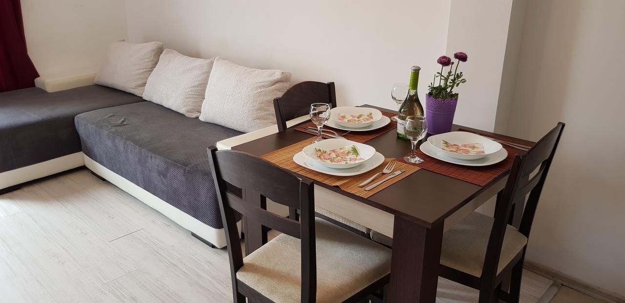 Family Aparthotel Vintegra Burgas City Eksteriør billede