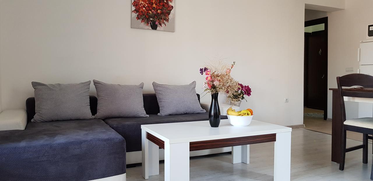 Family Aparthotel Vintegra Burgas City Eksteriør billede