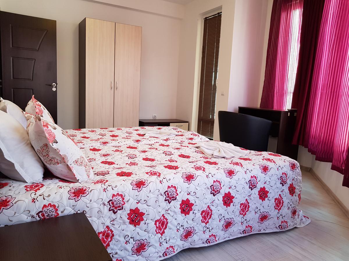 Family Aparthotel Vintegra Burgas City Eksteriør billede