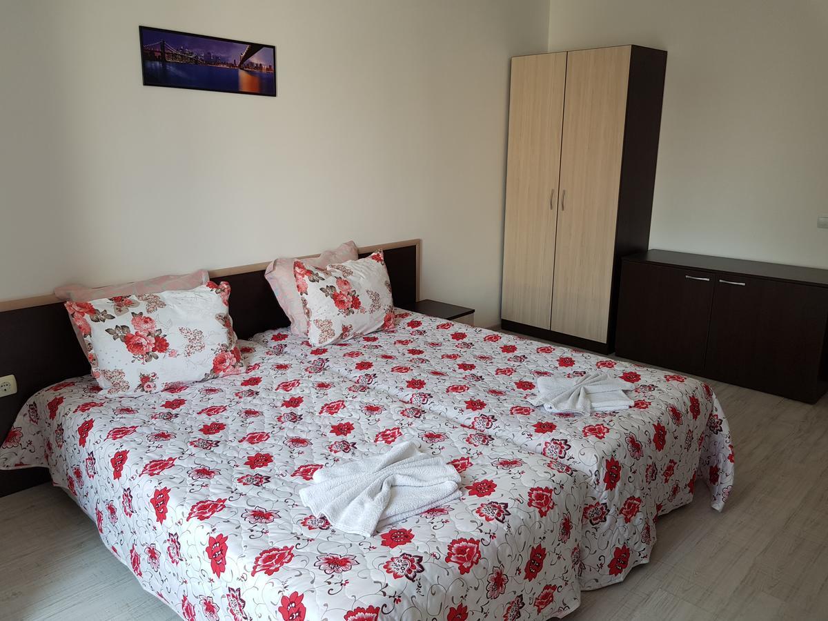 Family Aparthotel Vintegra Burgas City Eksteriør billede